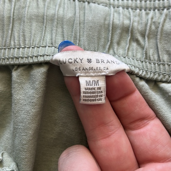 Lucky Brand Green Cargo Pants Relaxed Fit - Picture 2 of 4